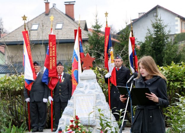 4 Recitatorka Sara Šantelj