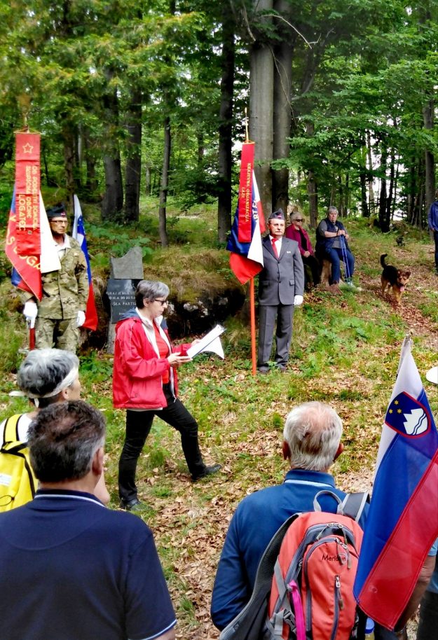 3 Predsednica Združenja borcev za vrednoste NOB Logatec