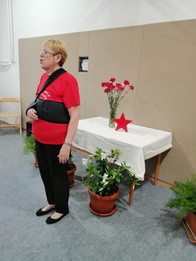 8.Predsednica KO ZB Laze Nada Čamernik ob zahvalnem nagovoru izvajalcem programa in udeležencem.