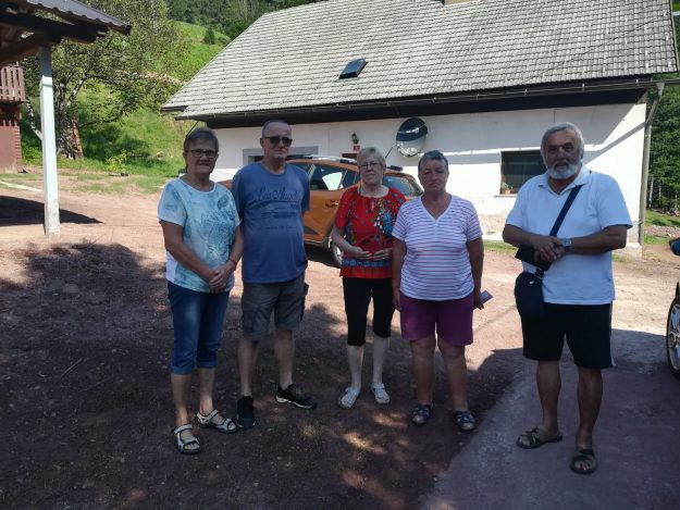 7. Zadnji posnetek pred slovesom z željo da si prizadeta članica čimprej opomore